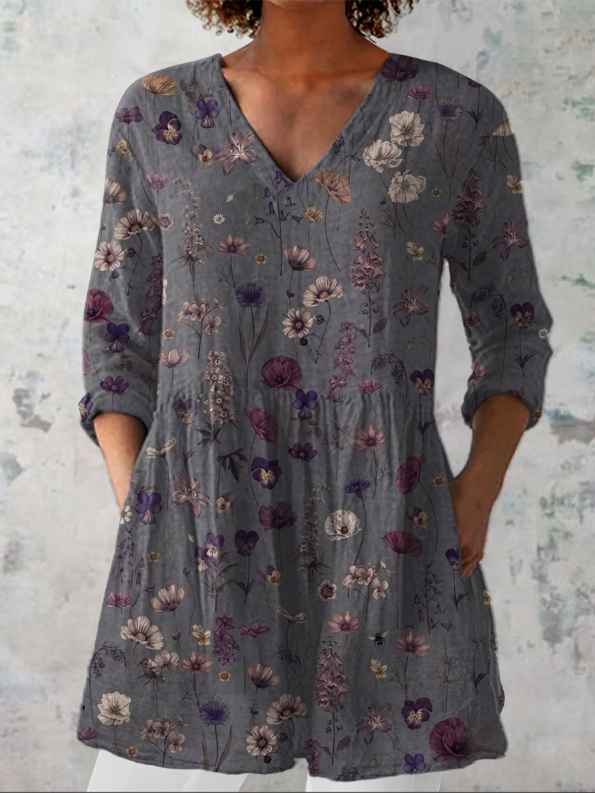 Kassidy | Long Blouse with V-Neck