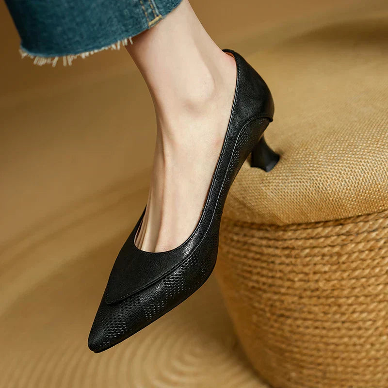 Fiona™| Elegant Pumps