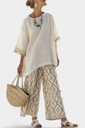 Ilaria – sophisticated top and casual trousers