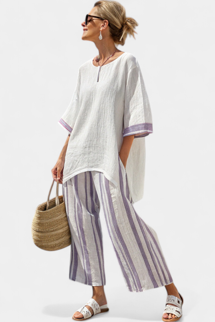 Allegra – Comfortable blouse and striped bamboo trousers