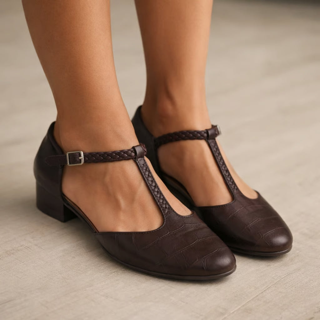 Eliana™ Chic Leather Sandal