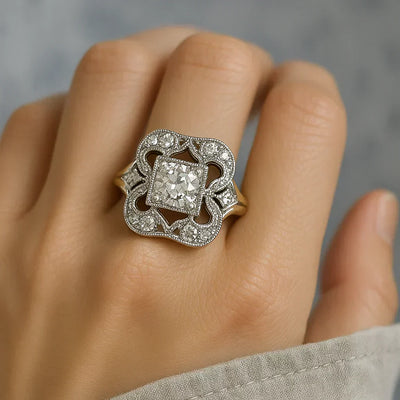 Bague en or avec zircone vintage
